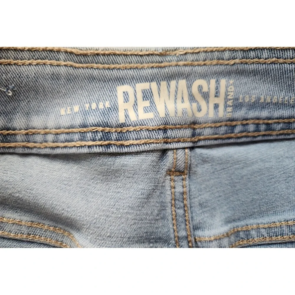 Forever‎ 21 Rewash Flare Jeans 8 Light Wash Denim Square Pockets Retro Style